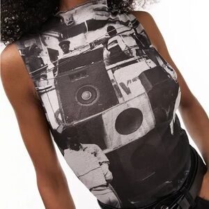 Topshop Monochrome Graphic Sleeveless Top